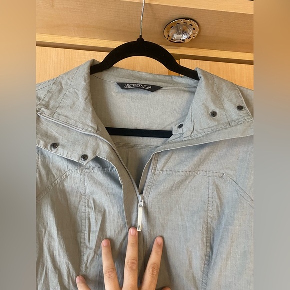 Arc’teryx Blasa Athleisure Sage Green/Grey Dress Size 8 - Picture 6 of 9